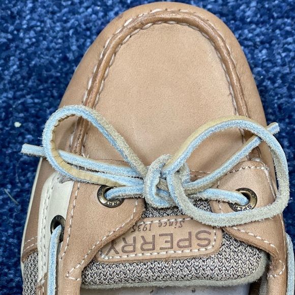 Like New Women’s Sperry Angelfish Boat Shoes - Picture 2 of 5